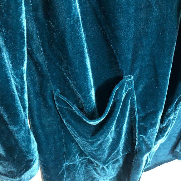 New Amaryllis Velvet Drape Open Front Cardigan - Picture 8 of 12